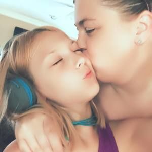 Meet your Posher, Carrie